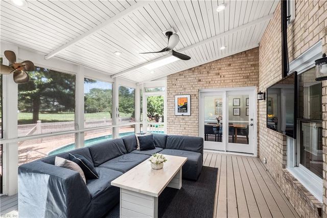 1641 Dey Cove DR, Virginia Beach, VA 23454