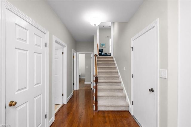 1641 Dey Cove DR, Virginia Beach, VA 23454