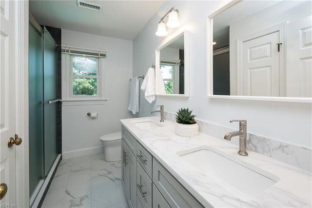 1641 Dey Cove DR, Virginia Beach, VA 23454
