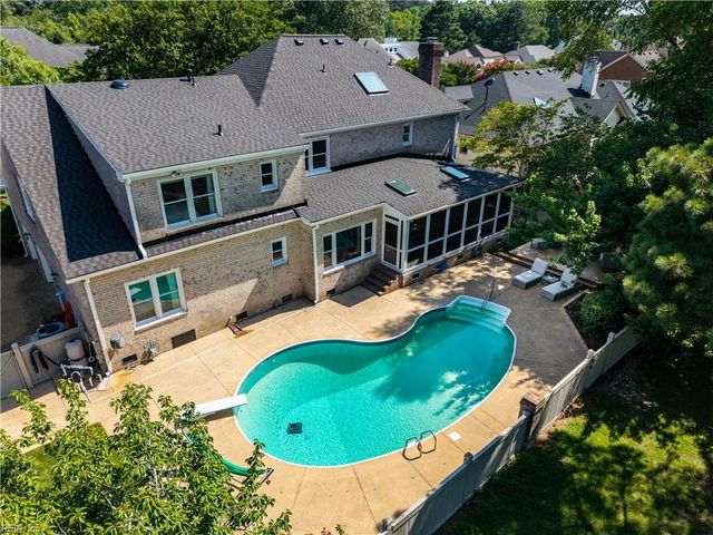 1641 Dey Cove DR, Virginia Beach, VA 23454