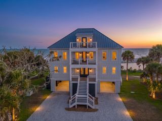 2 Toms Turnaround Circle, Edisto Island, SC 29438