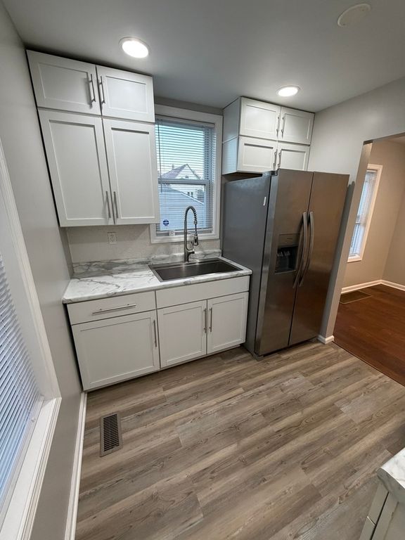 10809 S Avenue O, Chicago, IL 60617 — photo 4