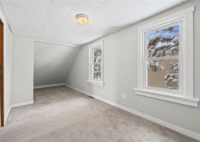 93 Kircher Park, Webster, NY 14580