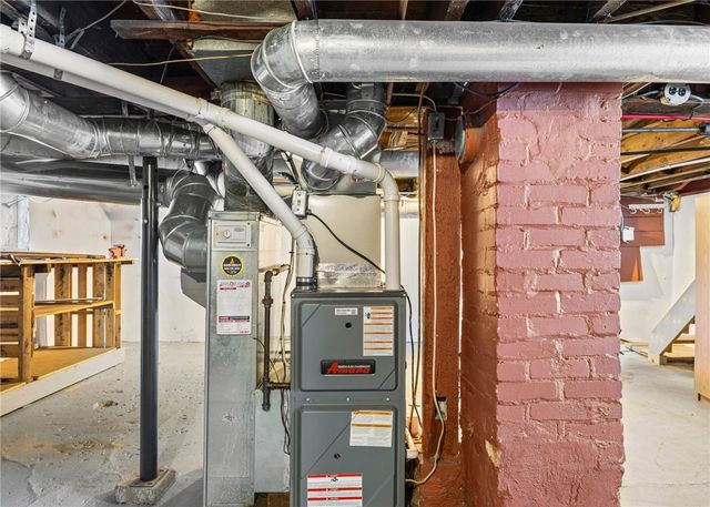 93 Kircher Park, Webster, NY 14580