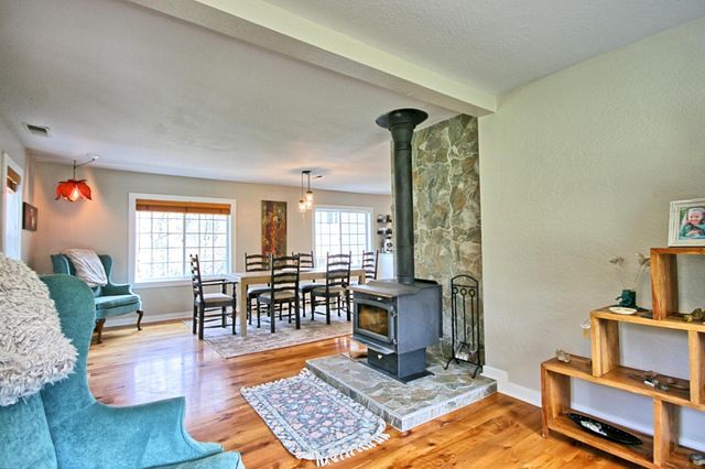 5355 Coleman Creek Road, Medford, OR 97501