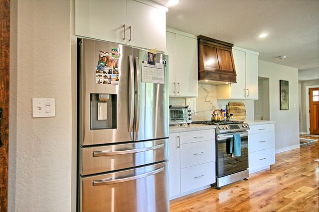 5355 Coleman Creek Road, Medford, OR 97501