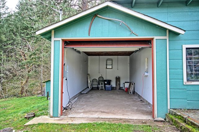 5355 Coleman Creek Road, Medford, OR 97501