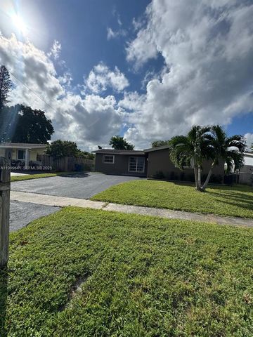 8670 NW 28th Pl ., Sunrise, FL 33322