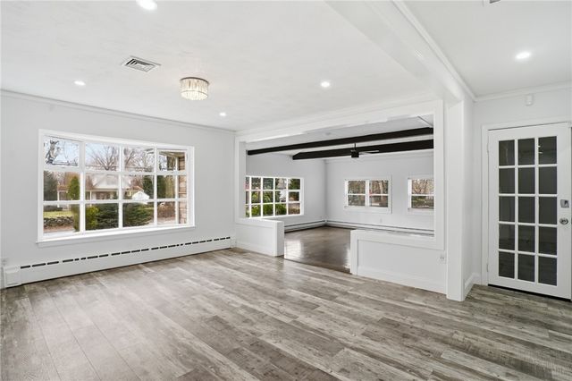 109 Cobble Hill Road, Lincoln, RI 02865