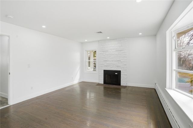 109 Cobble Hill Road, Lincoln, RI 02865