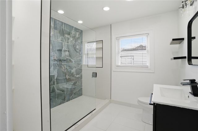 109 Cobble Hill Road, Lincoln, RI 02865