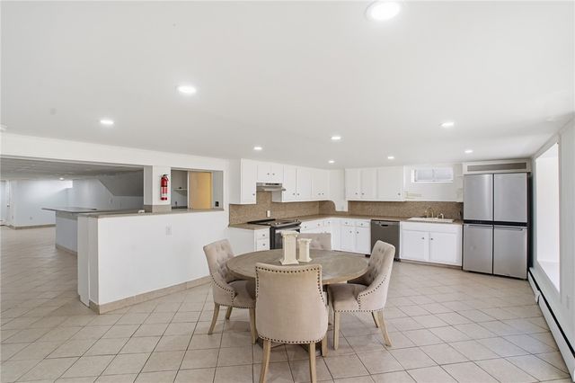 109 Cobble Hill Road, Lincoln, RI 02865