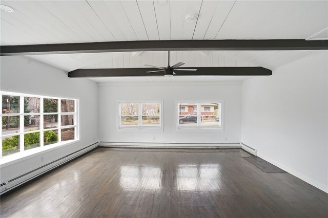 109 Cobble Hill Road, Lincoln, RI 02865