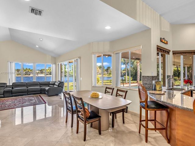 2710 WALKERS WAY, Weston, FL 33331