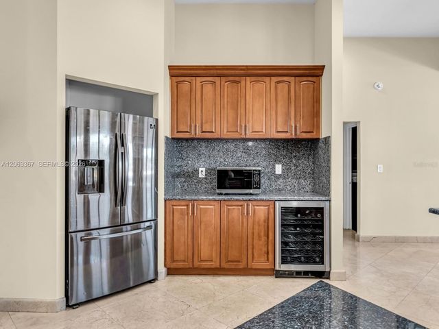 2710 WALKERS WAY, Weston, FL 33331