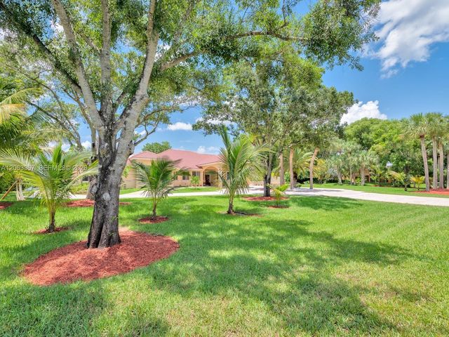 2710 WALKERS WAY, Weston, FL 33331