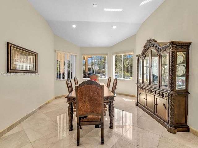 2710 WALKERS WAY, Weston, FL 33331