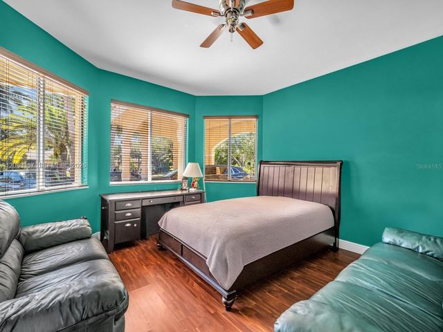 2710 WALKERS WAY, Weston, FL 33331