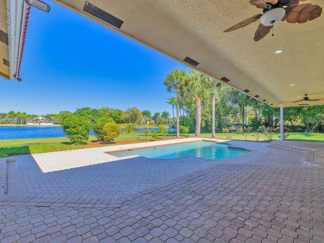 2710 WALKERS WAY, Weston, FL 33331