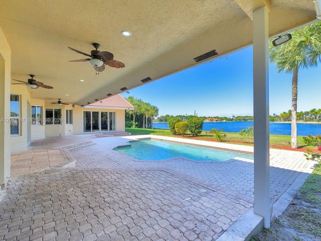 2710 WALKERS WAY, Weston, FL 33331