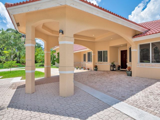 2710 WALKERS WAY, Weston, FL 33331