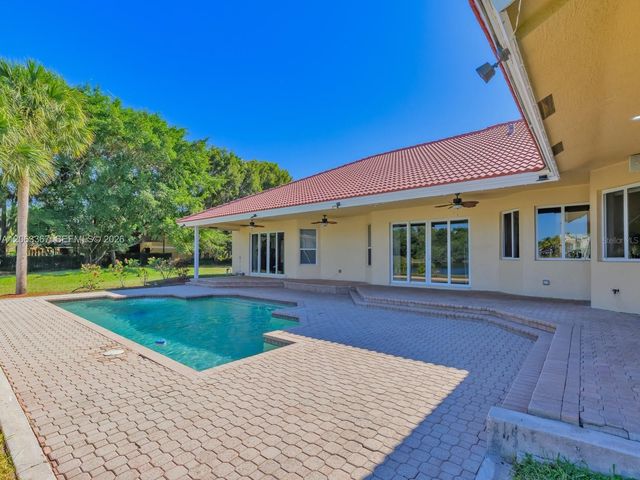 2710 WALKERS WAY, Weston, FL 33331