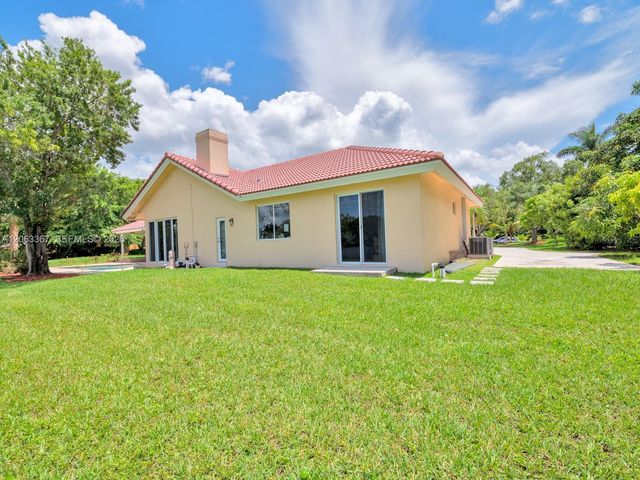 2710 WALKERS WAY, Weston, FL 33331