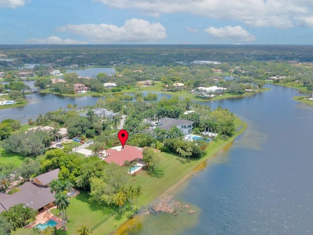2710 WALKERS WAY, Weston, FL 33331
