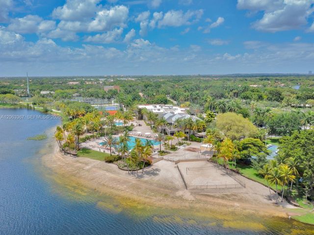2710 WALKERS WAY, Weston, FL 33331