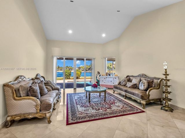 2710 WALKERS WAY, Weston, FL 33331