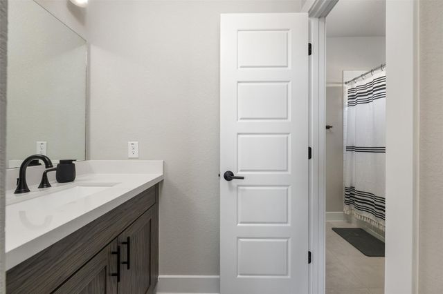 204 Roseleaf CT, Liberty Hill, TX 78642