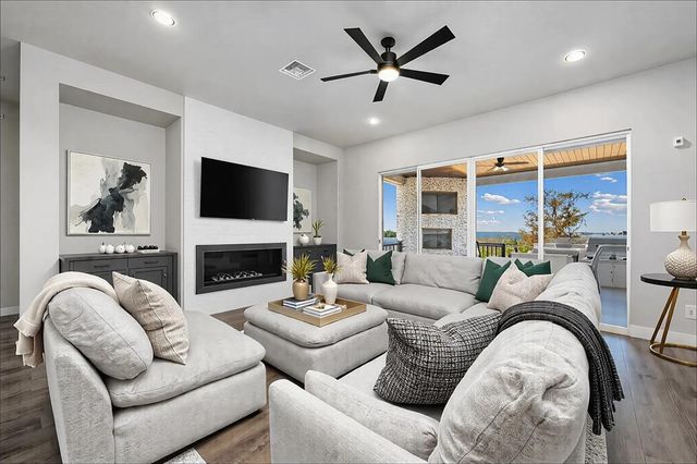 204 Roseleaf CT, Liberty Hill, TX 78642