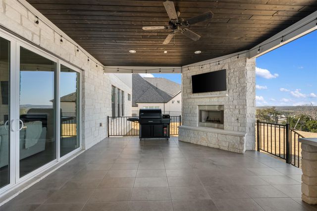 204 Roseleaf CT, Liberty Hill, TX 78642