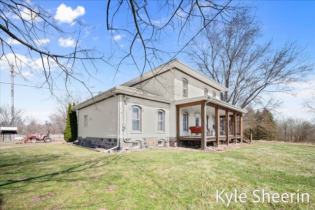 1648 S Johnson Road, Saranac, MI 48881