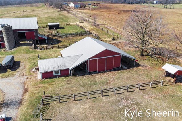 1648 S Johnson Road, Saranac, MI 48881