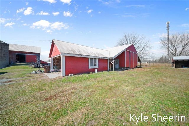 1648 S Johnson Road, Saranac, MI 48881