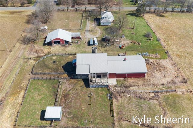 1648 S Johnson Road, Saranac, MI 48881