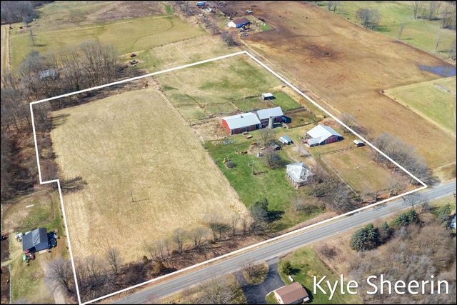 1648 S Johnson Road, Saranac, MI 48881