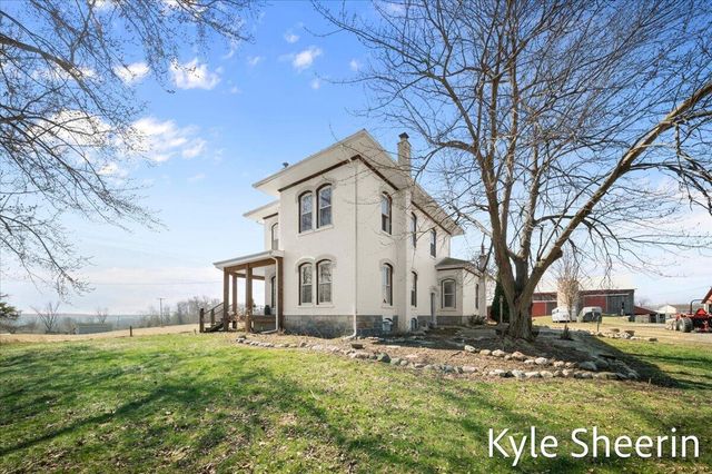 1648 S Johnson Road, Saranac, MI 48881