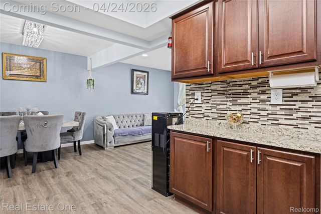 29888 City Center Drive 4, Warren, MI 48093
