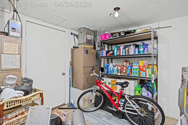 29888 City Center Drive 4, Warren, MI 48093