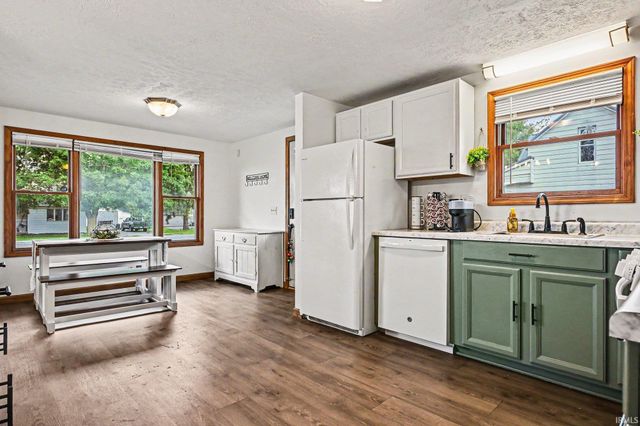 304 S Franklin Street, Mentone, IN 46539