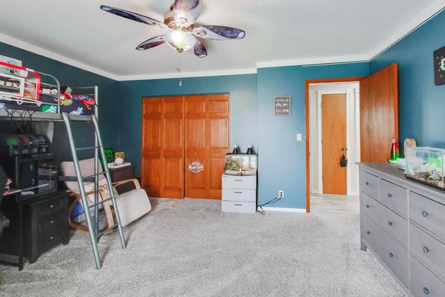1323 Cottonwood Lane, Crystal Lake, IL 60014