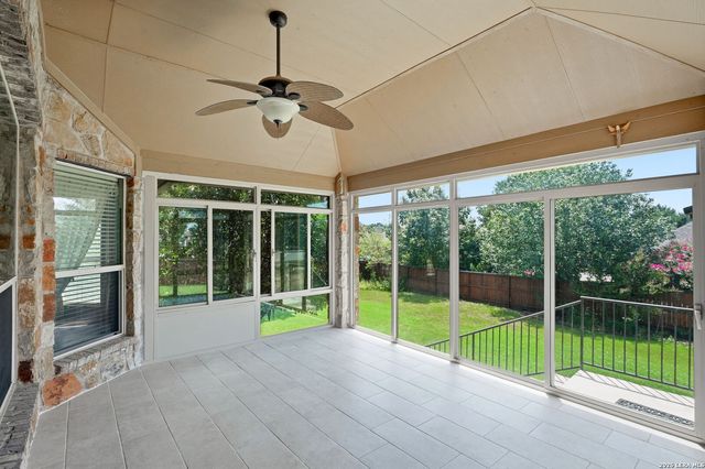 238 HAMBURG AVE, New Braunfels, TX 78132