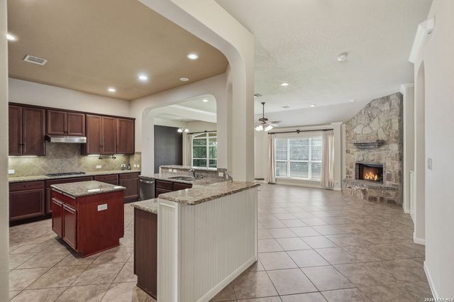 238 HAMBURG AVE, New Braunfels, TX 78132