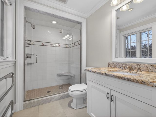 12 Winding River Cir, Wellesley, MA 02482