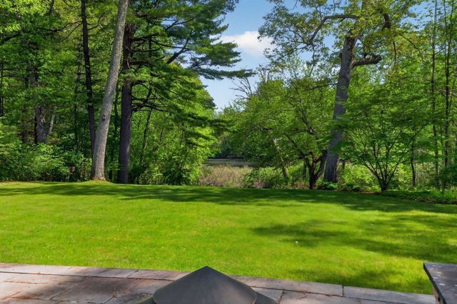12 Winding River Cir, Wellesley, MA 02482