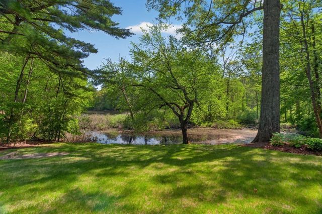 12 Winding River Cir, Wellesley, MA 02482