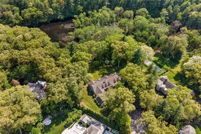 12 Winding River Cir, Wellesley, MA 02482