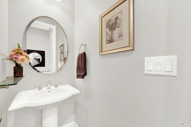 3369 Pebble Beach Ct, Fairfield, CA 94534